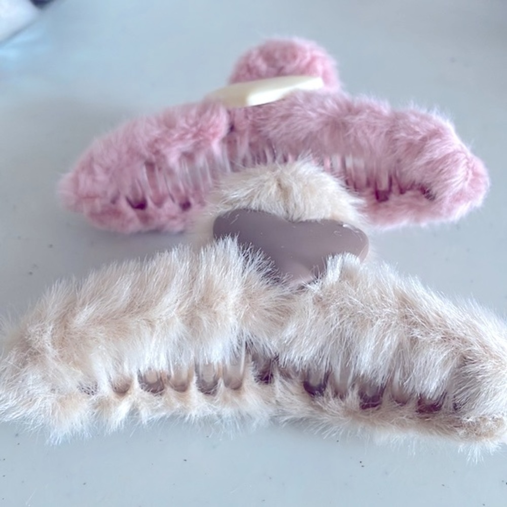 NWT Furry Claw Clip - 2pk - Picture 5 of 5